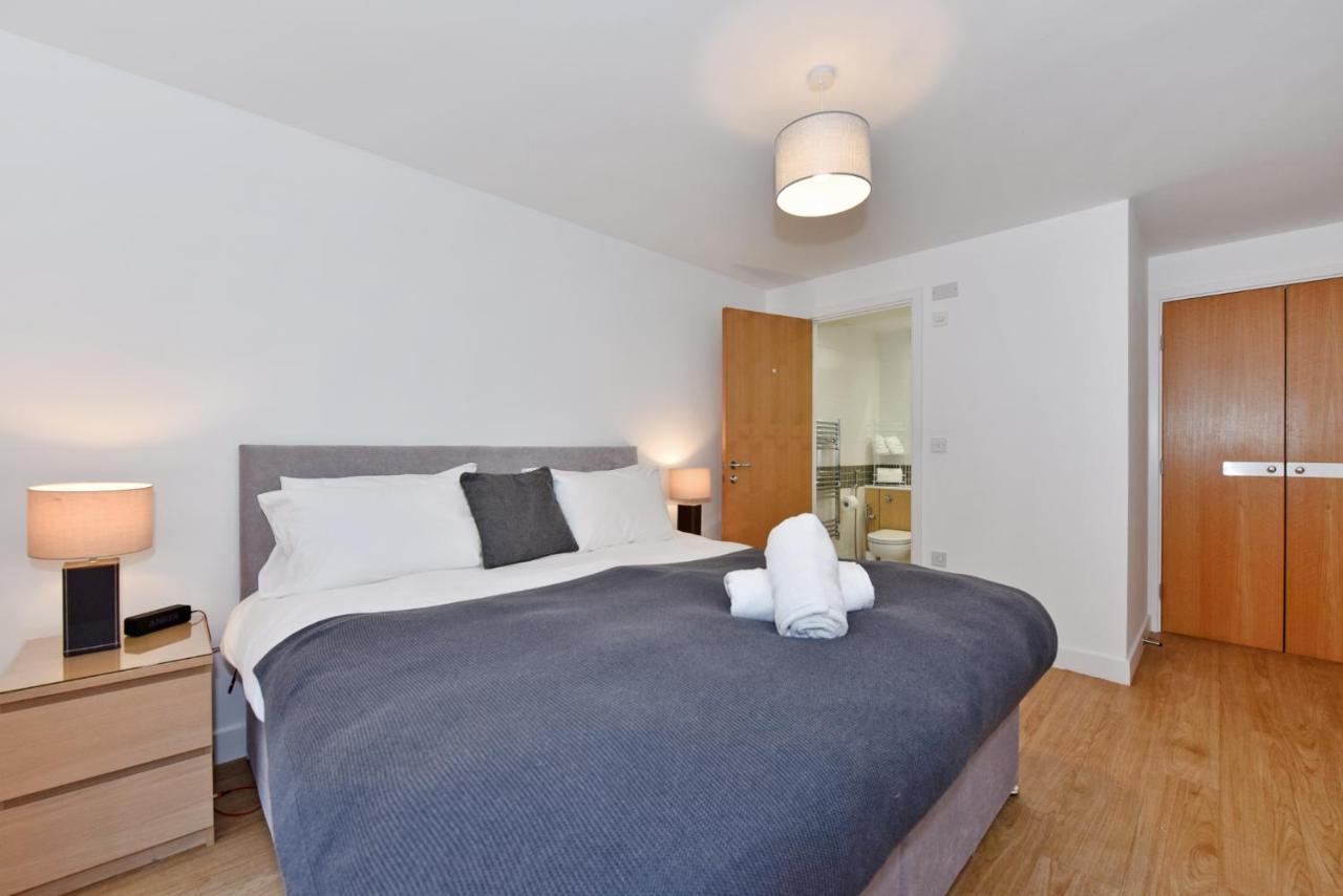 The Vizion Serviced Apartments From Pincott Properties - Free Parking, Private Balcony, And Wifi Milton Keynes Ngoại thất bức ảnh