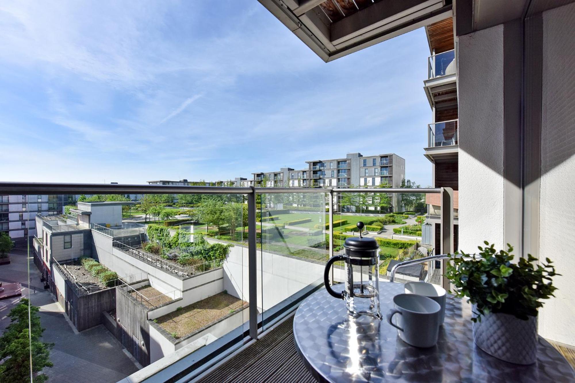 The Vizion Serviced Apartments From Pincott Properties - Free Parking, Private Balcony, And Wifi Milton Keynes Ngoại thất bức ảnh