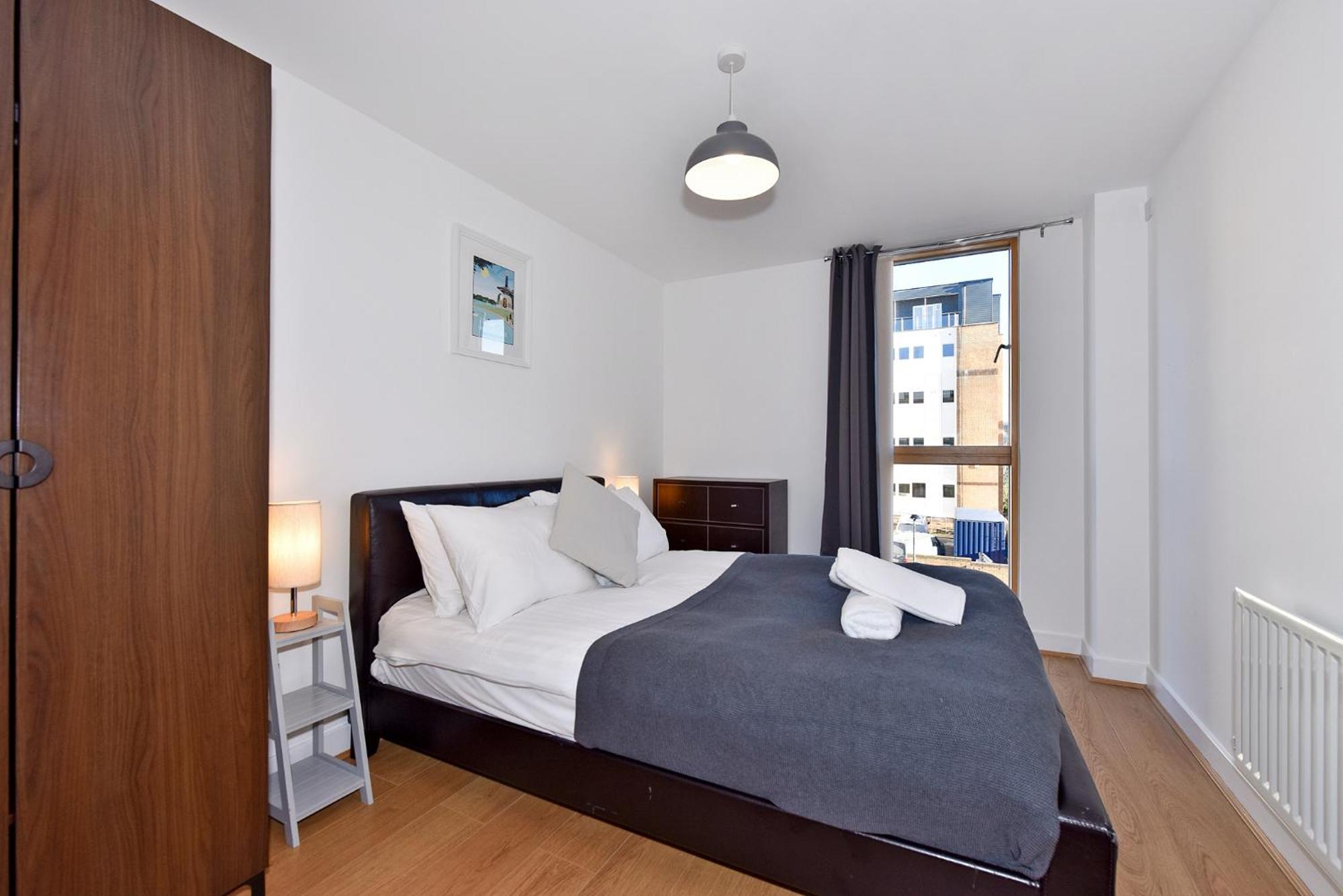 The Vizion Serviced Apartments From Pincott Properties - Free Parking, Private Balcony, And Wifi Milton Keynes Phòng bức ảnh