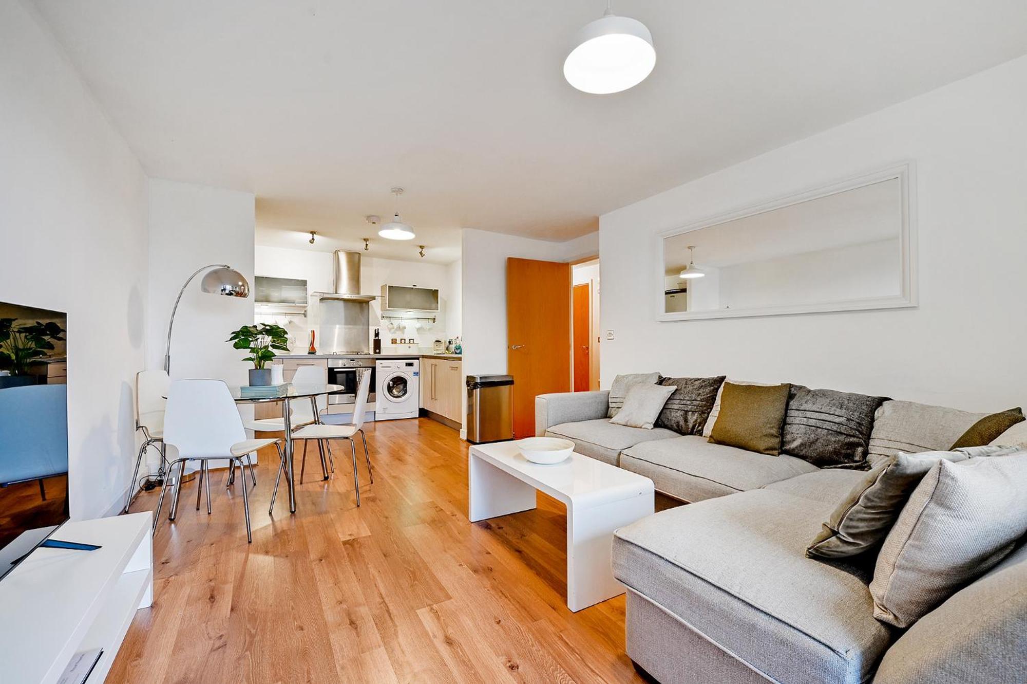 The Vizion Serviced Apartments From Pincott Properties - Free Parking, Private Balcony, And Wifi Milton Keynes Ngoại thất bức ảnh