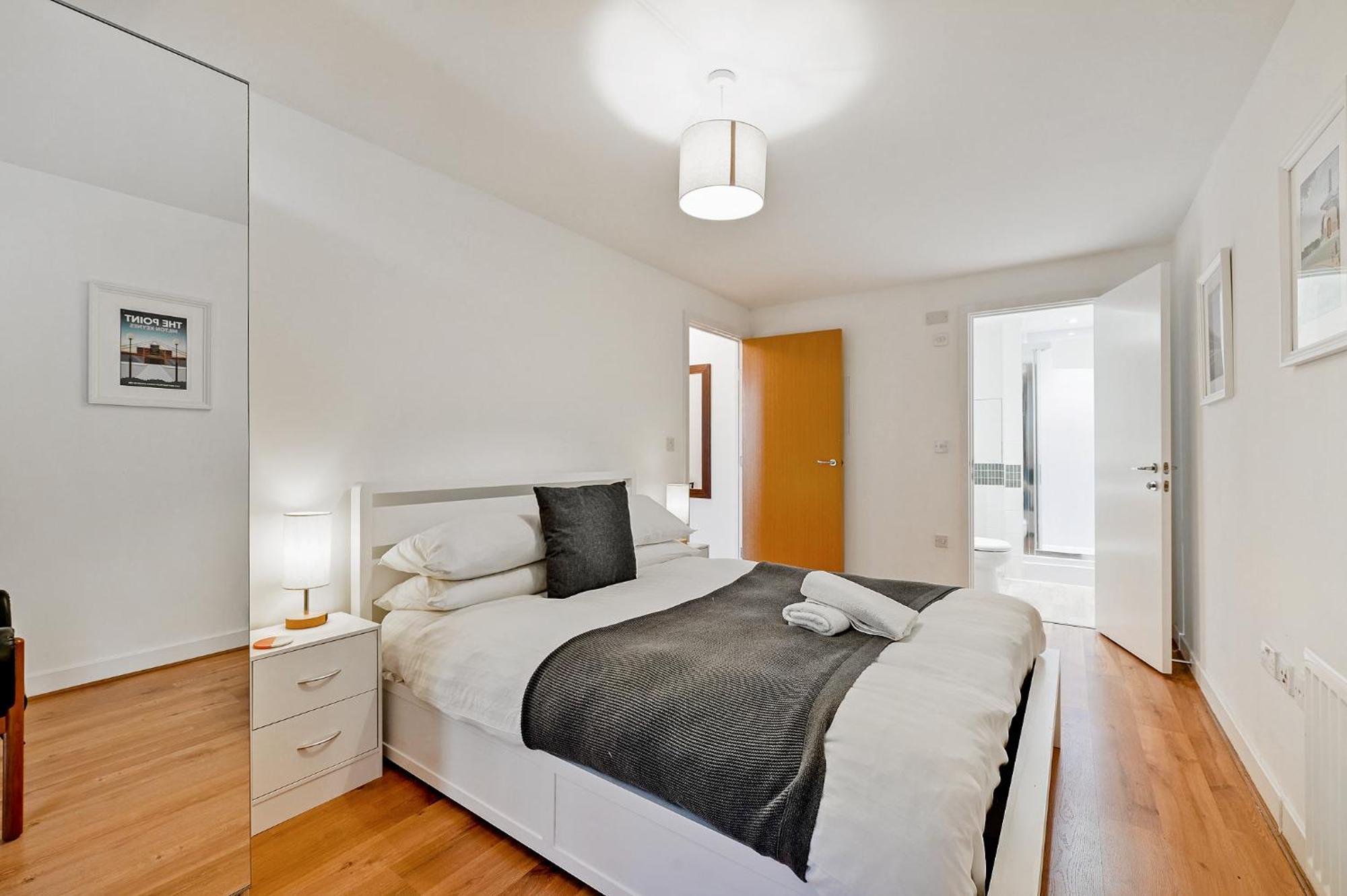 The Vizion Serviced Apartments From Pincott Properties - Free Parking, Private Balcony, And Wifi Milton Keynes Ngoại thất bức ảnh