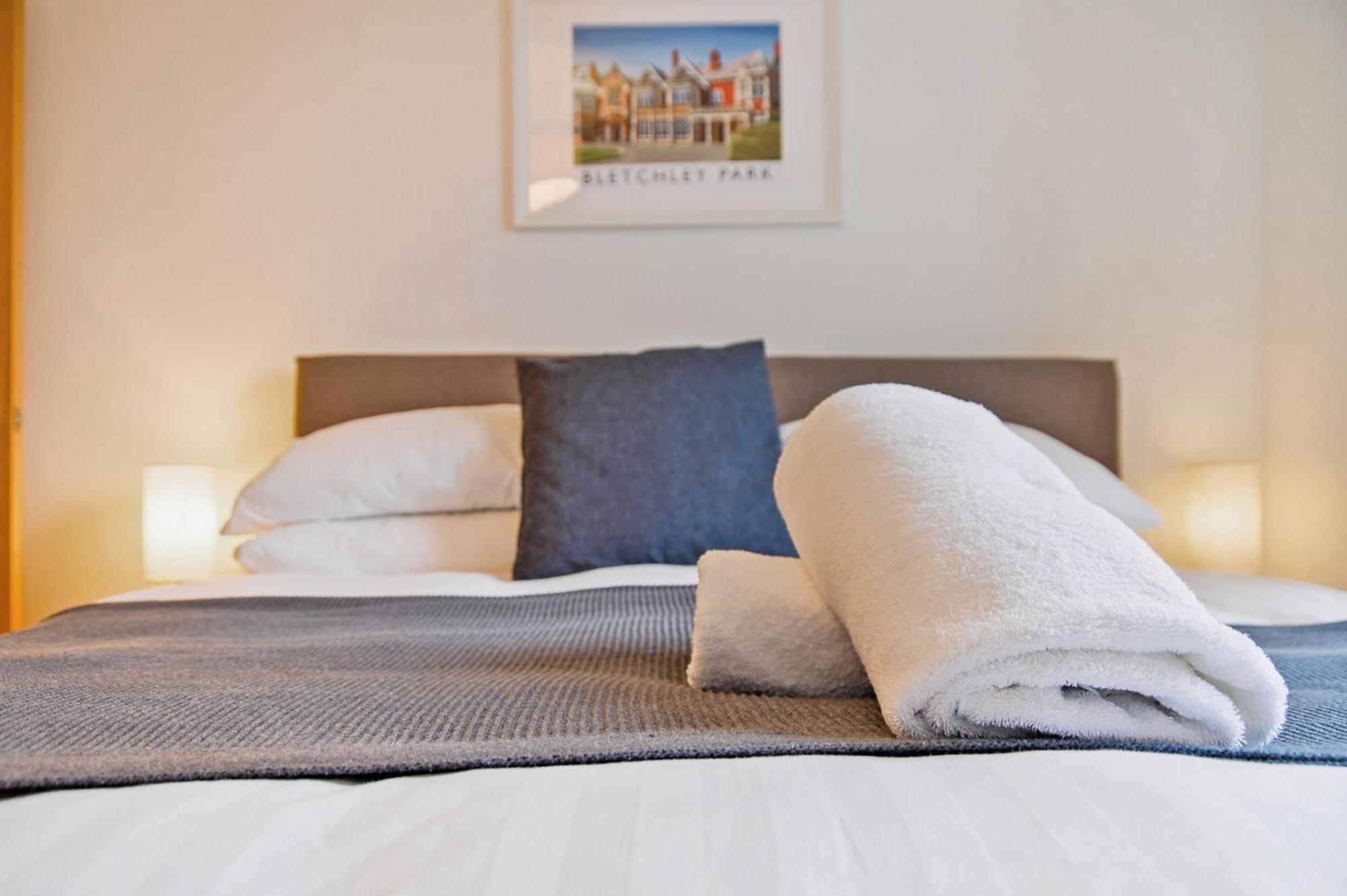 The Vizion Serviced Apartments From Pincott Properties - Free Parking, Private Balcony, And Wifi Milton Keynes Ngoại thất bức ảnh
